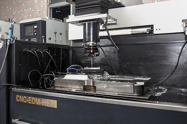 ダイカスト金型メーカー